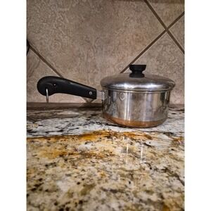 Vintage Revere Ware 1801 Copper Clad Bottom 2.5 Qt. Pot with Lid,